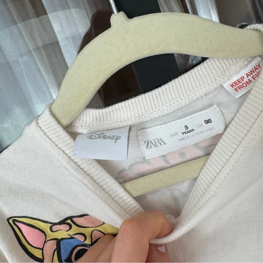 Zara Kids x Disney Jr. super kitty squad long sleeve tee crewneck colorful beige